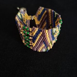 bracelet manchette souple et ajustable