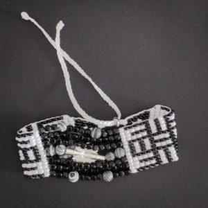 Bracelet Manchette perles tissées Adingra Connaissance