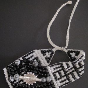 Alternative view of Bracelet Manchette perles tissées Adingra Connaissance